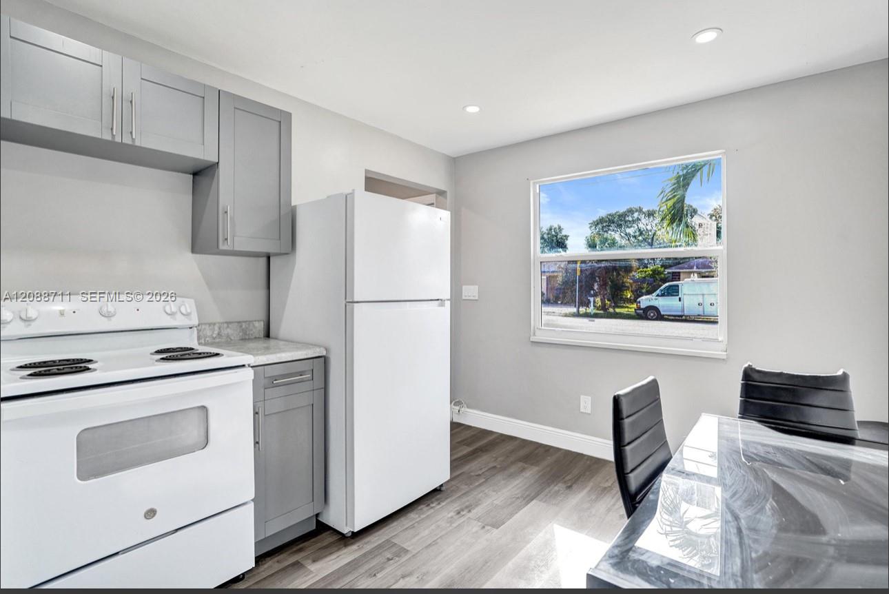Ver detalles / 816 sq. ft. $ 2026-09-14 0 foto