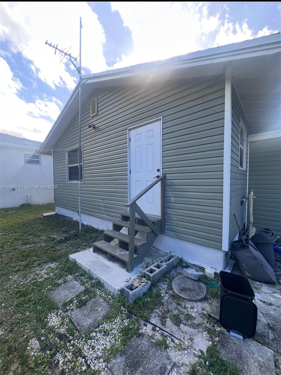 Ver detalles / 816 sq. ft. $ 2026-09-14 0 foto