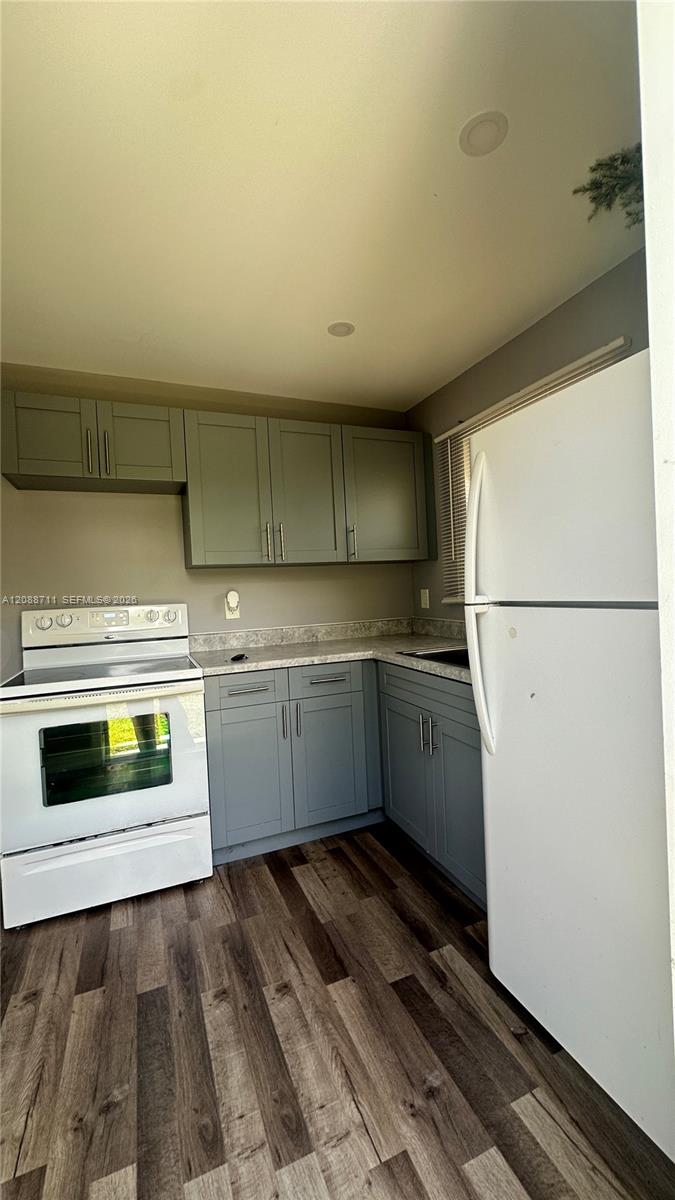 Ver detalles / 816 sq. ft. $ 2026-09-14 0 foto