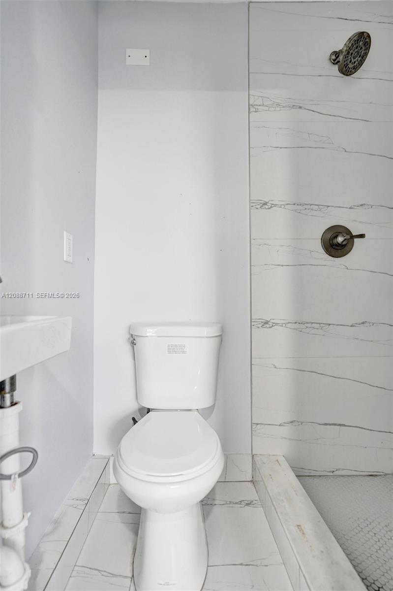 Ver detalles / 816 sq. ft. $ 2026-09-14 0 foto