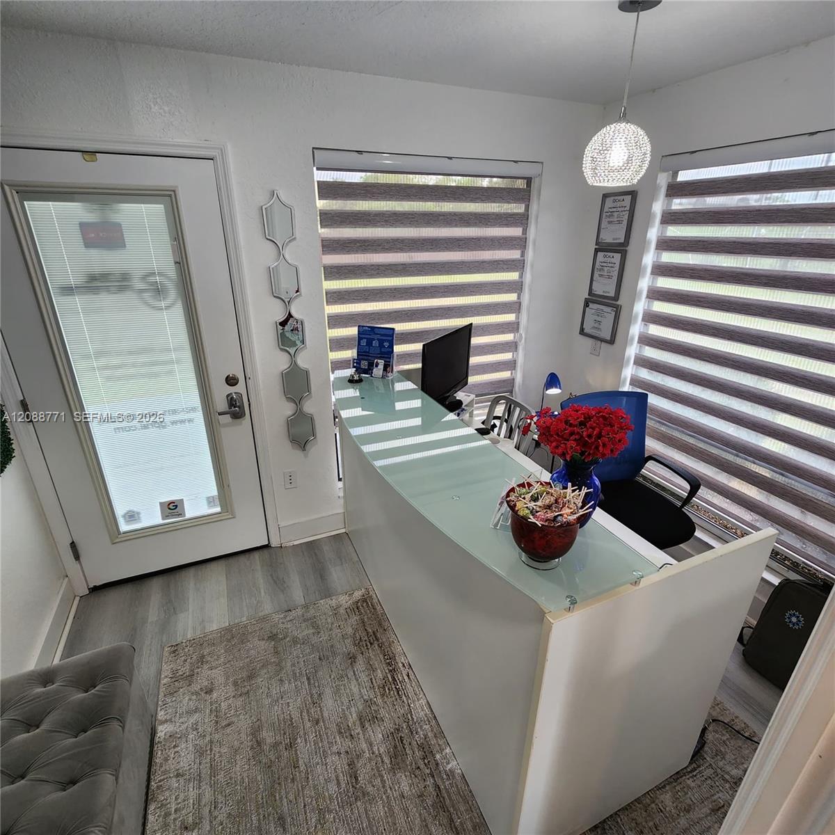   /   sq. ft. $ 2026-09-14 0 foto