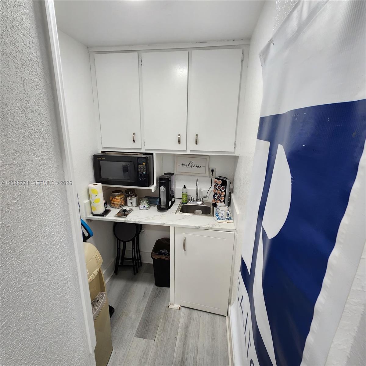   /   sq. ft. $ 2026-09-14 0 foto