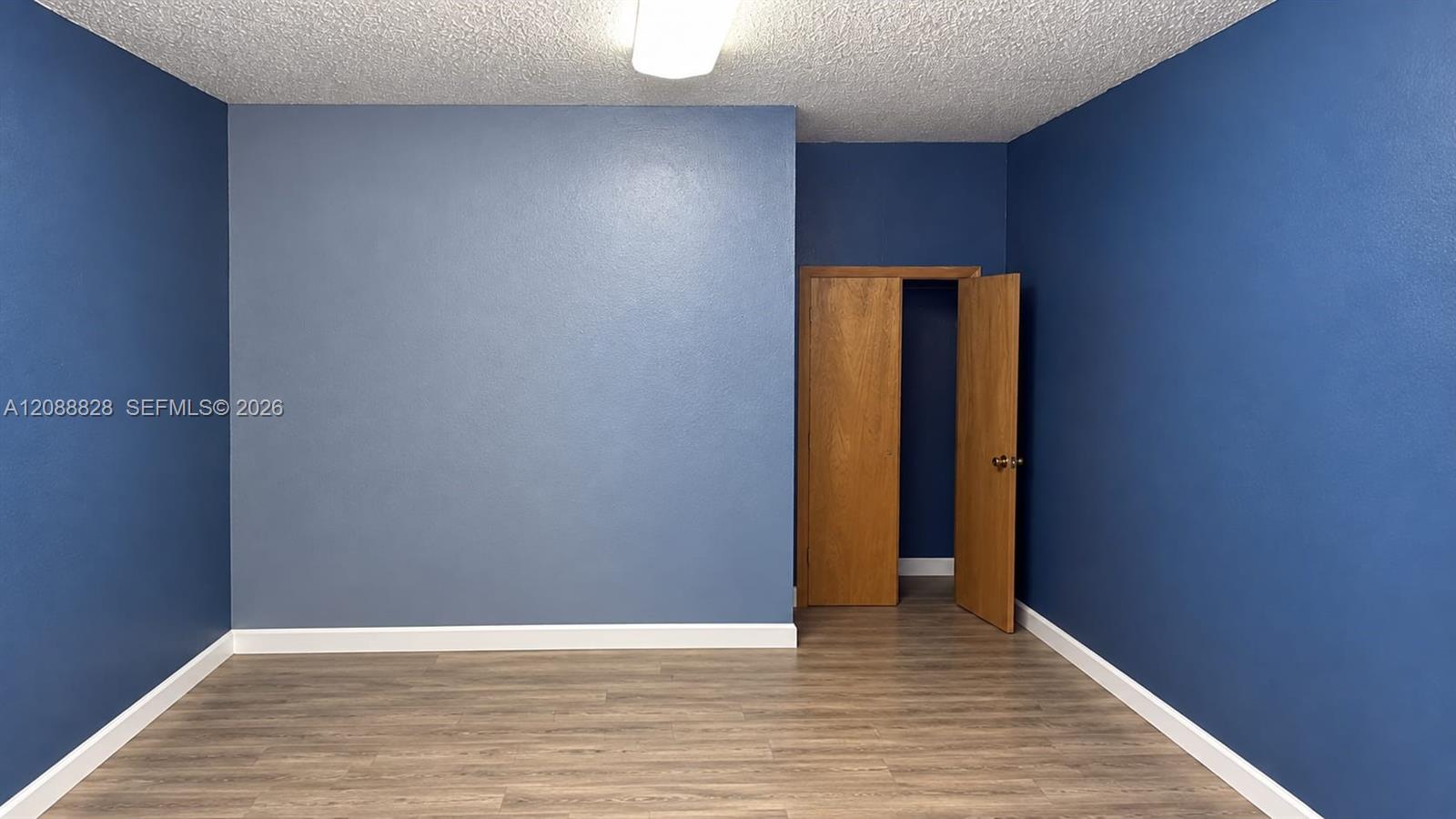 20602 4 / 2 1345 sq. ft. $ 2026-09-14 0 Photo