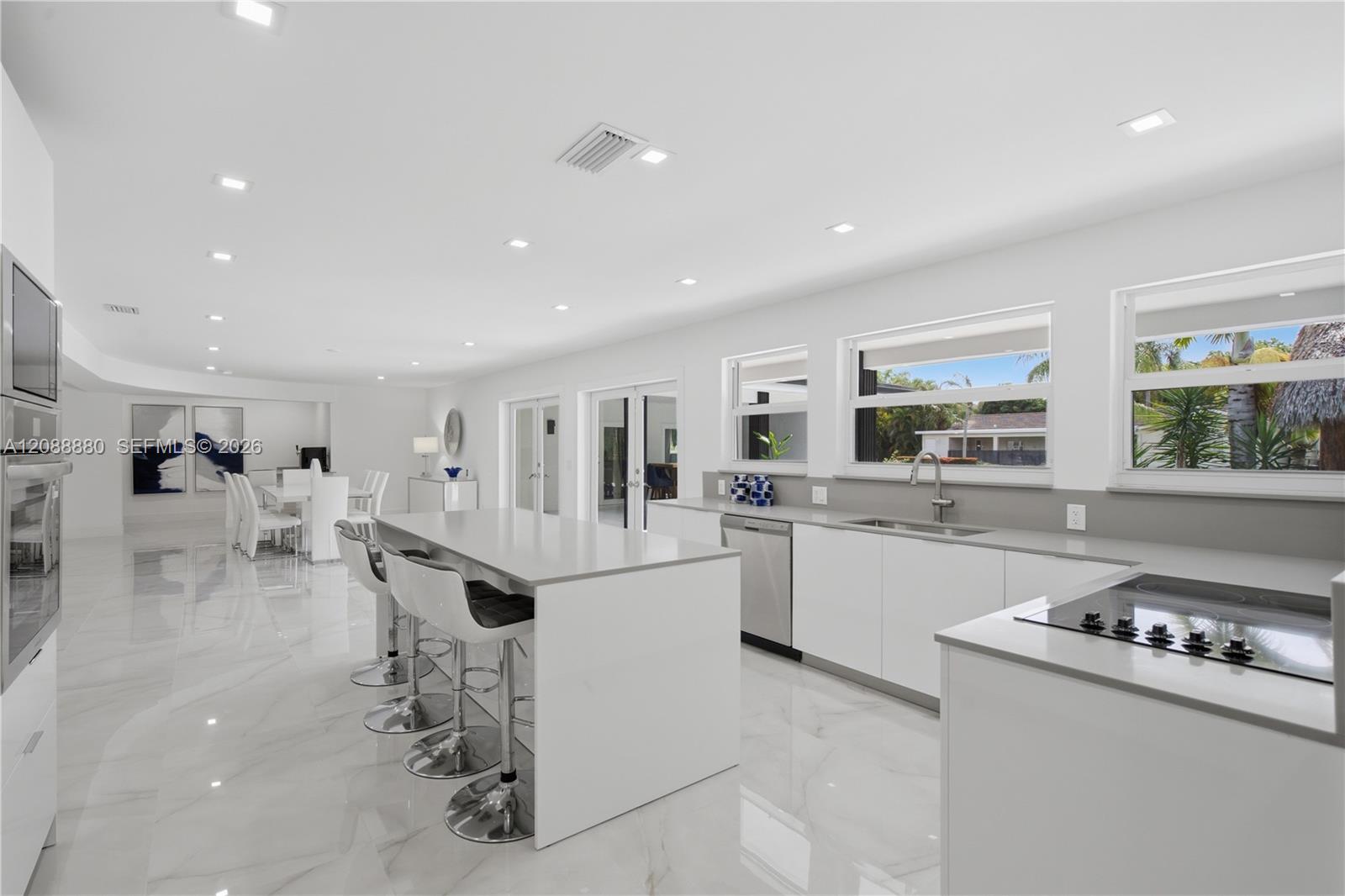14675 4 / 3 2981 sq. ft. $ 2026-09-14 0 foto
