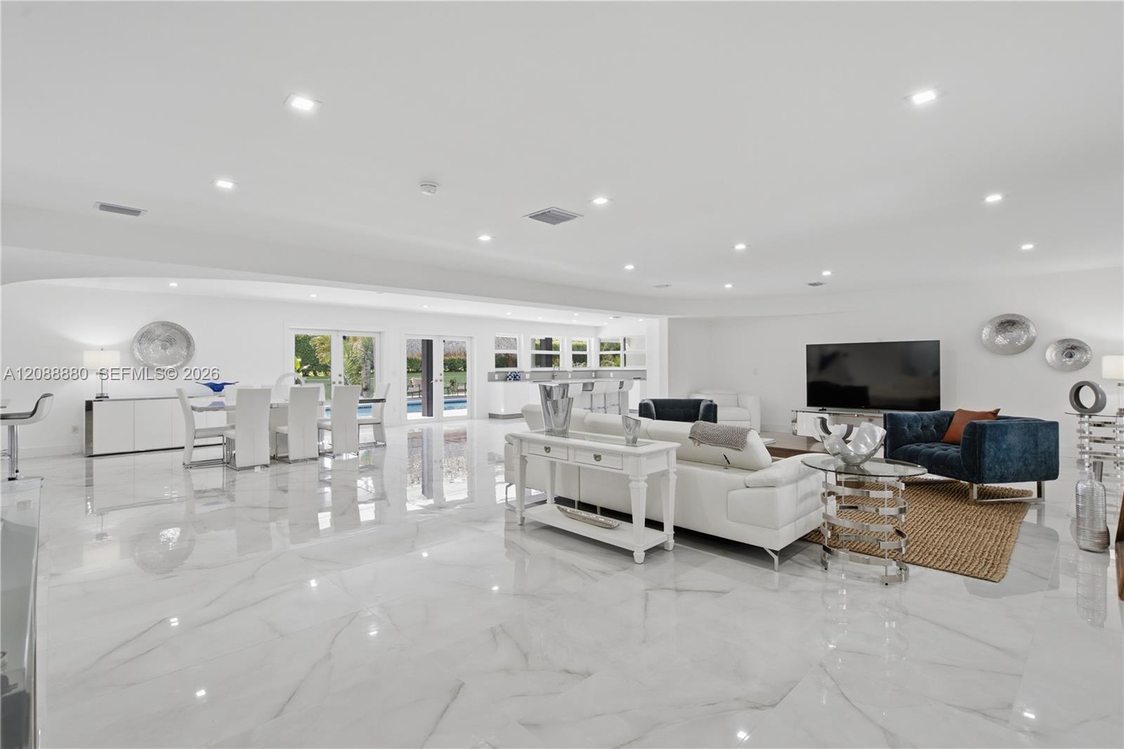 14675 4 / 3 2981 sq. ft. $ 2026-09-14 0 foto