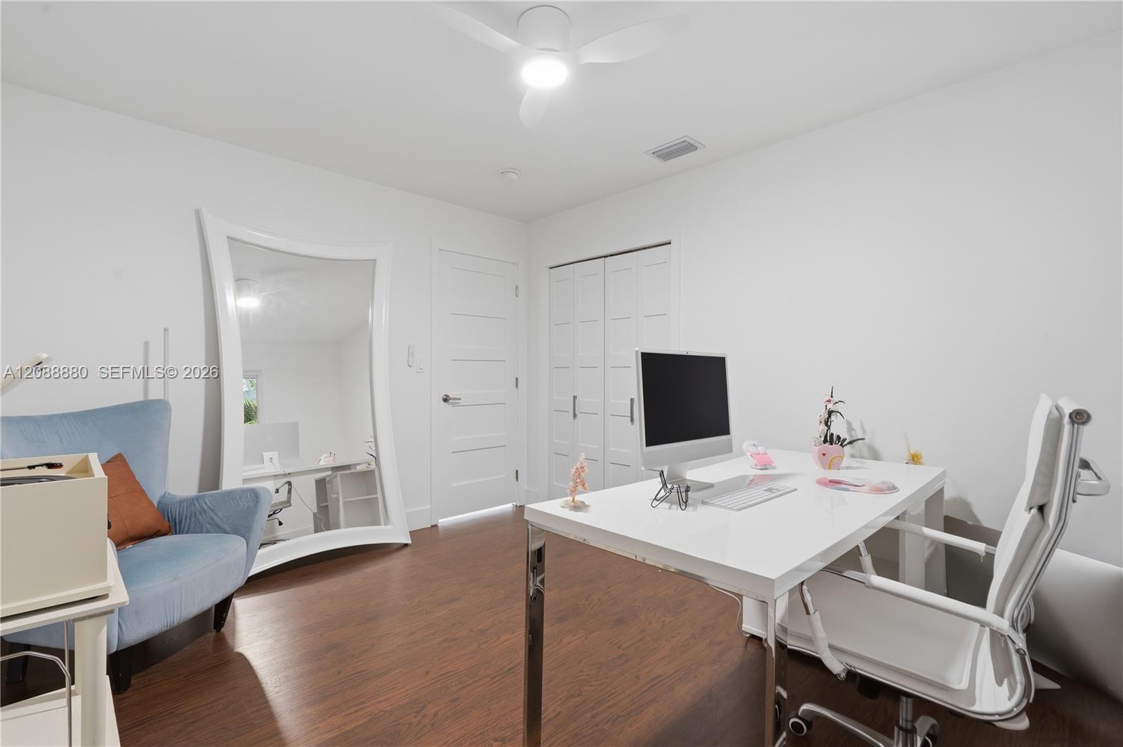 14675 4 / 3 2981 sq. ft. $ 2026-09-14 0 foto