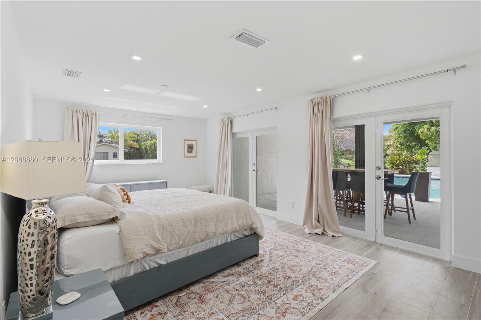 14675 4 / 3 2981 sq. ft. $ 2026-09-14 0 foto