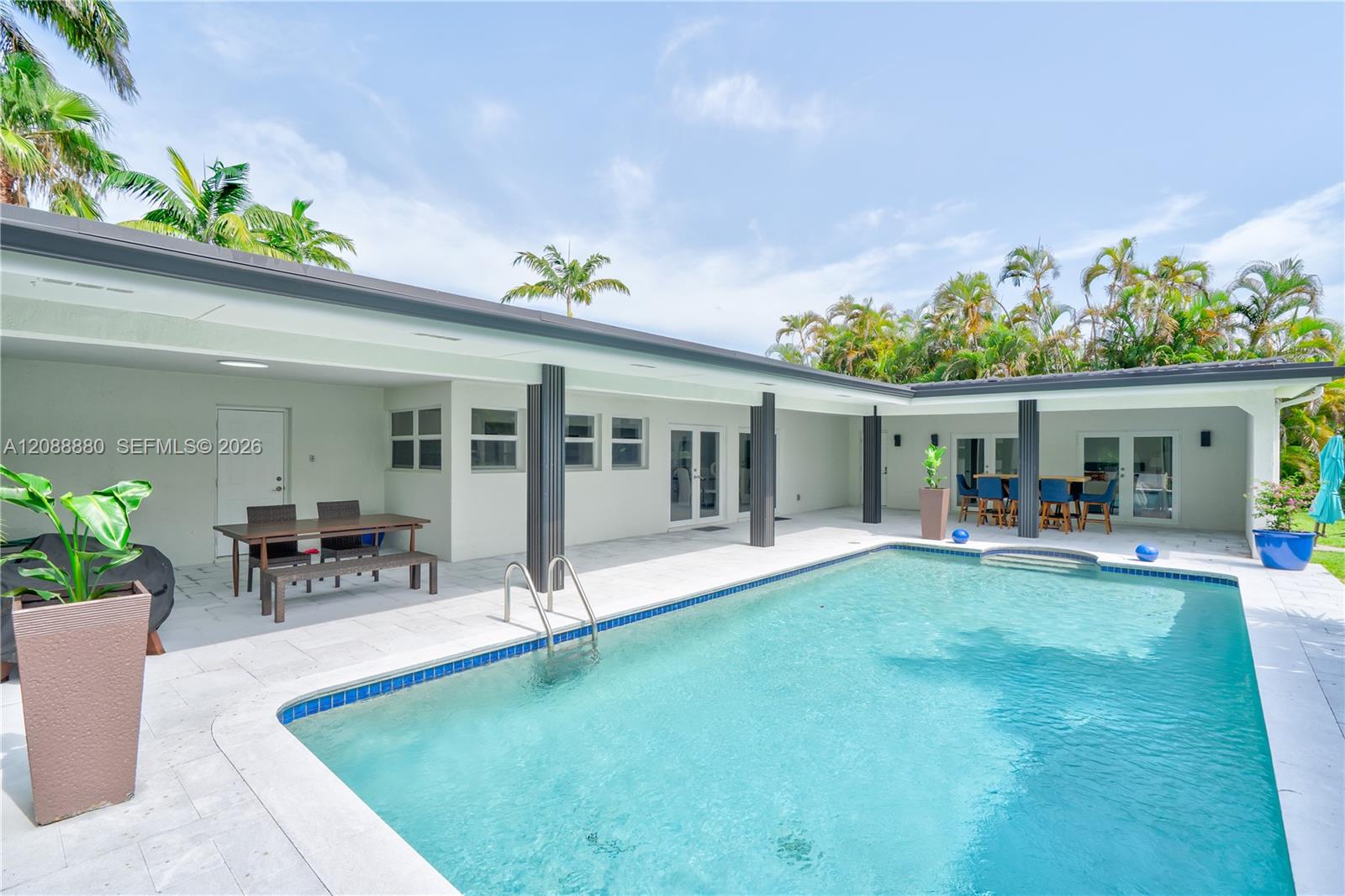 14675 4 / 3 2981 sq. ft. $ 2026-09-14 0 foto