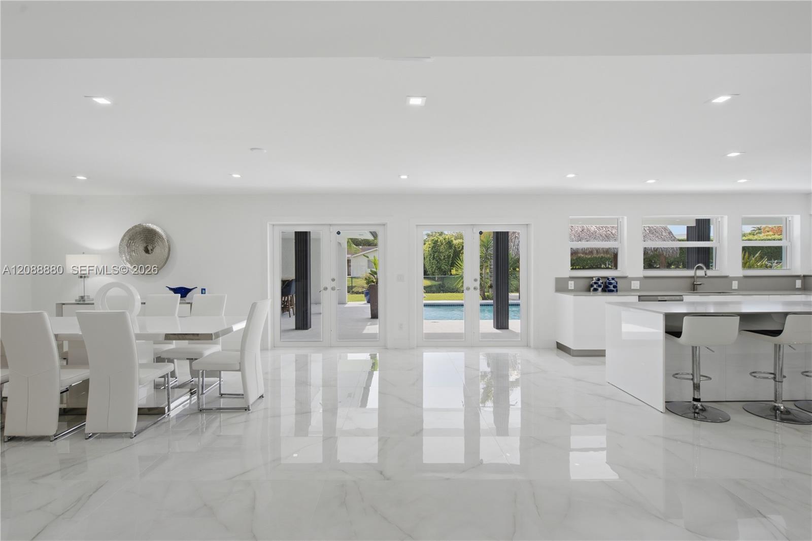 14675 4 / 3 2981 sq. ft. $ 2026-09-14 0 foto