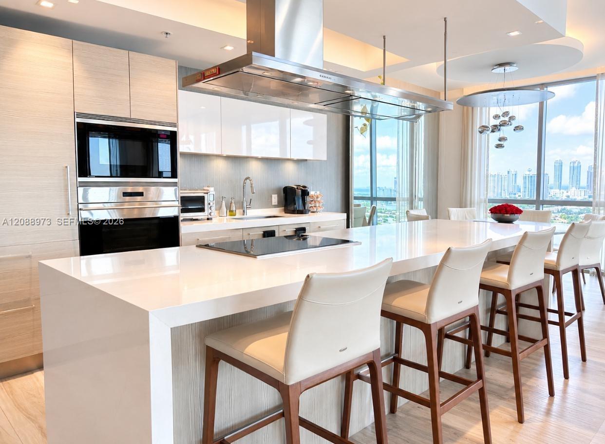 Photo 6 of Biscayne Blvd
