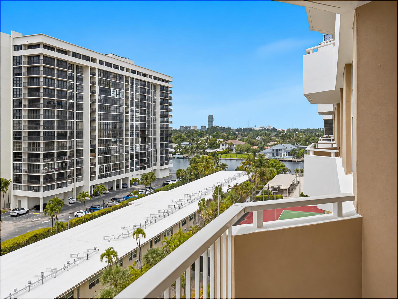 See details 6G 2 / 2 1240 sq. ft. $ 2026-10-13 0 Photo