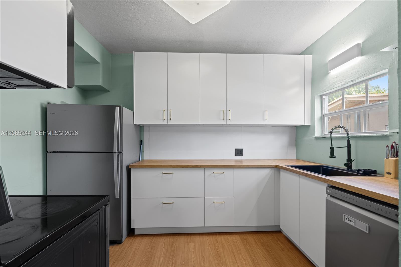 Ver detalles / sq. ft. $ 2026-09-15 0 foto