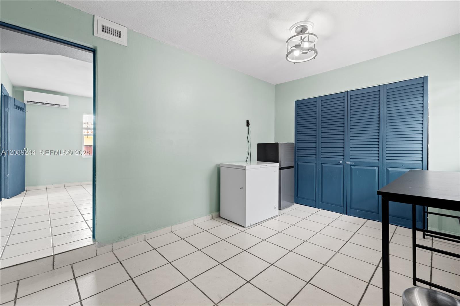 Ver detalles / sq. ft. $ 2026-09-15 0 foto