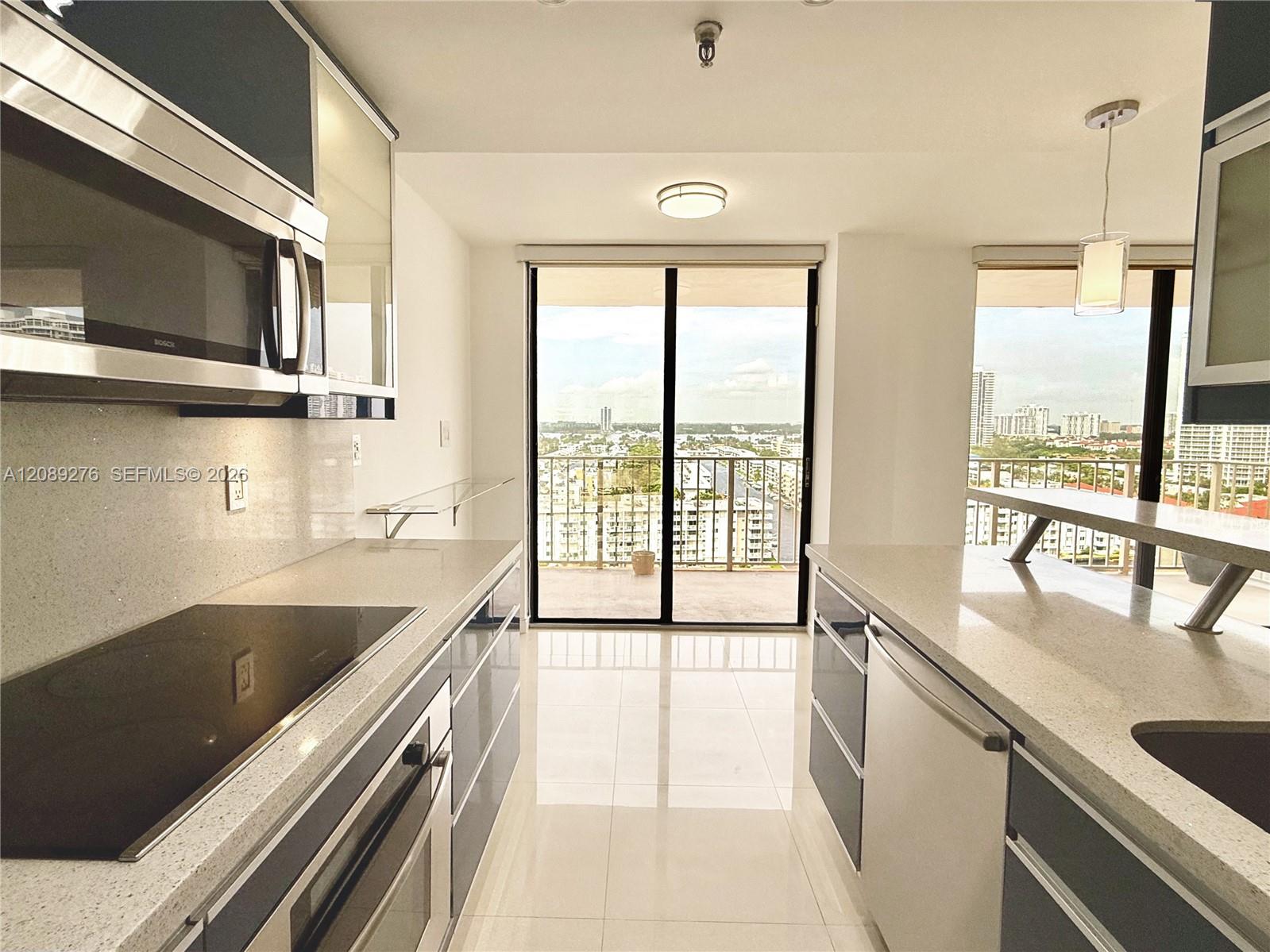 1602 2 / 2 1240 sq. ft. $ 2026-09-15 0 foto
