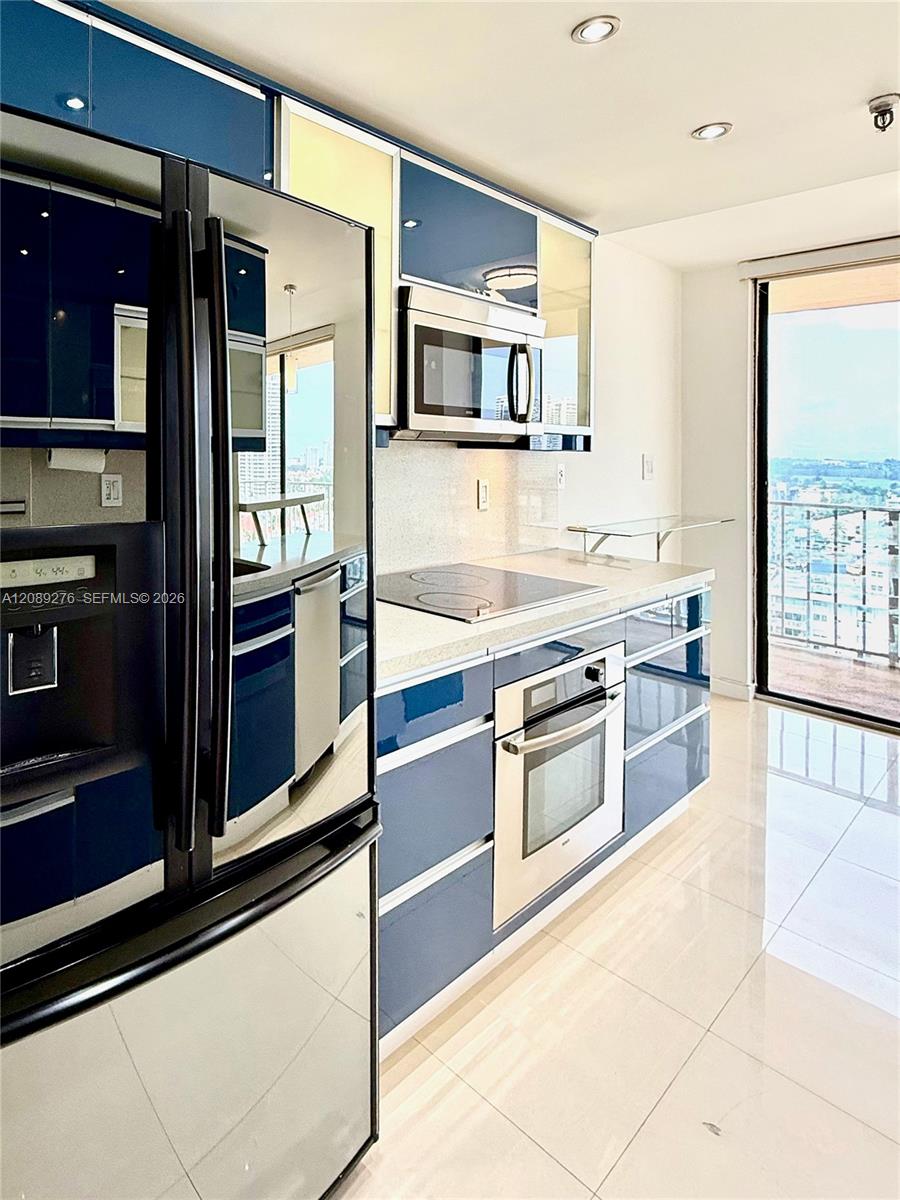 1602 2 / 2 1240 sq. ft. $ 2026-09-15 0 foto
