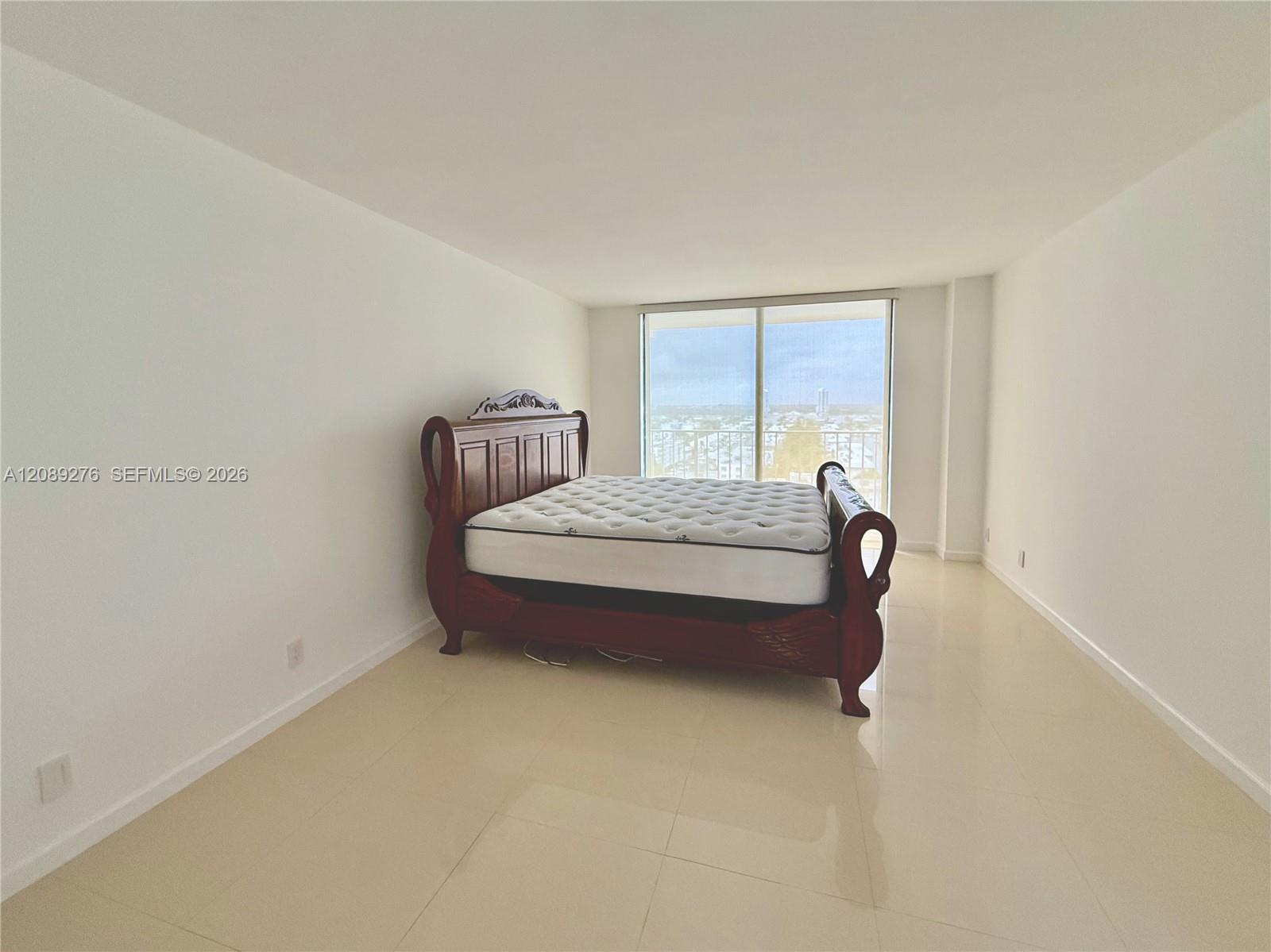 1602 2 / 2 1240 sq. ft. $ 2026-09-15 0 foto