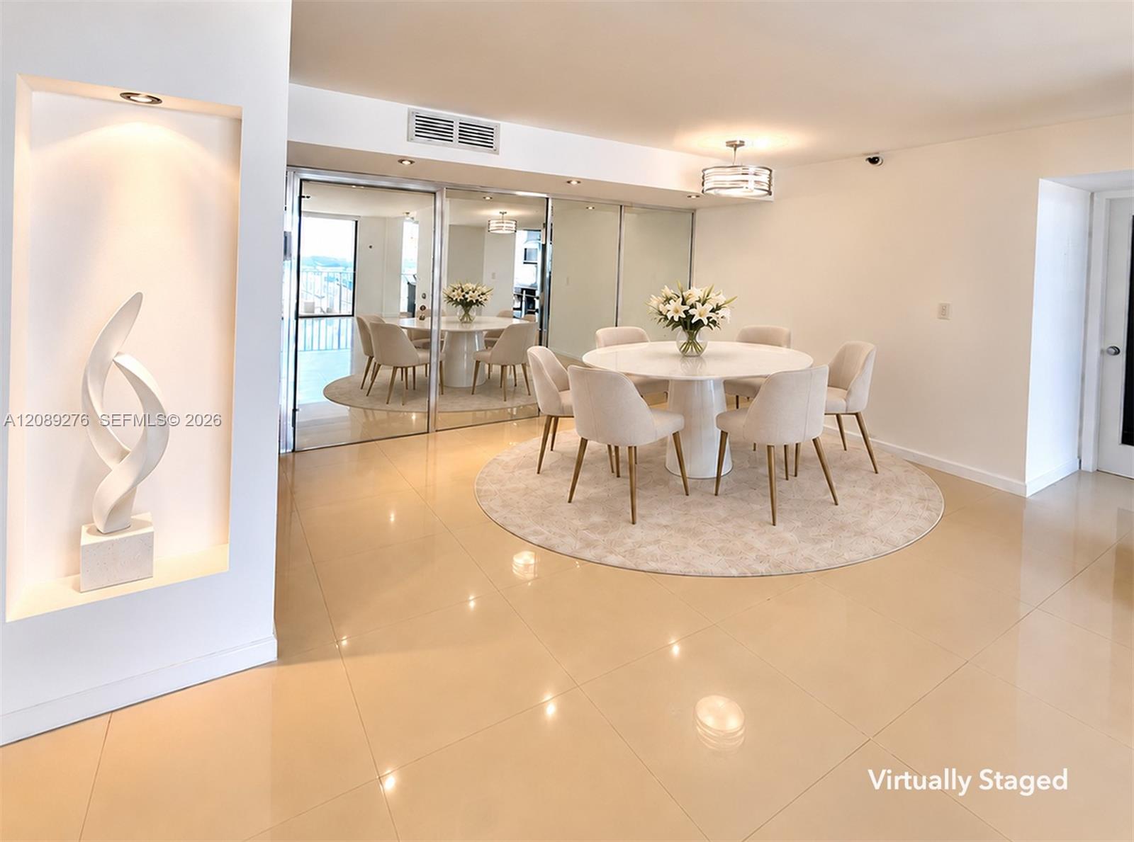 1602 2 / 2 1240 sq. ft. $ 2026-09-15 0 foto