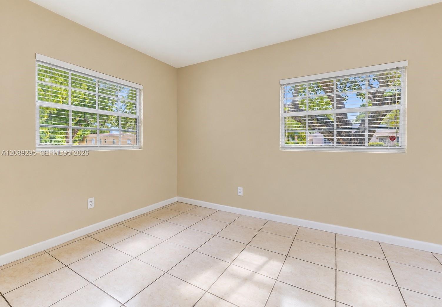 Ver detalles / 2708 sq. ft. $ 2026-09-15 0 foto