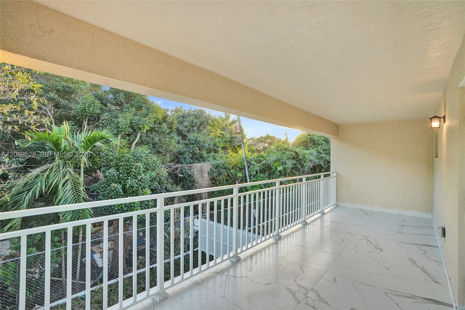   /  5600 sq. ft. $ 2026-09-15 0 foto