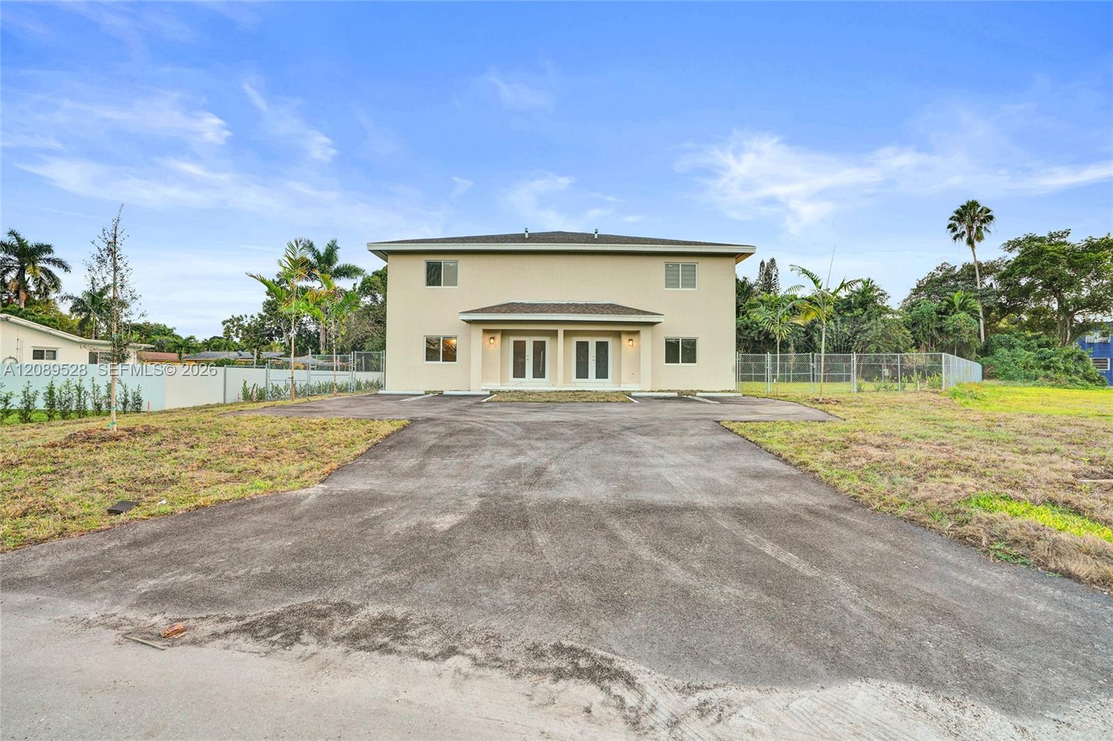   /  5600 sq. ft. $ 2026-09-15 0 foto