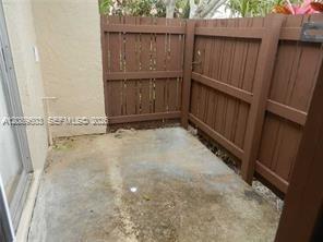 Ver detalles 842 2 / 2 1099 sq. ft. $ 2026-09-24 0 foto