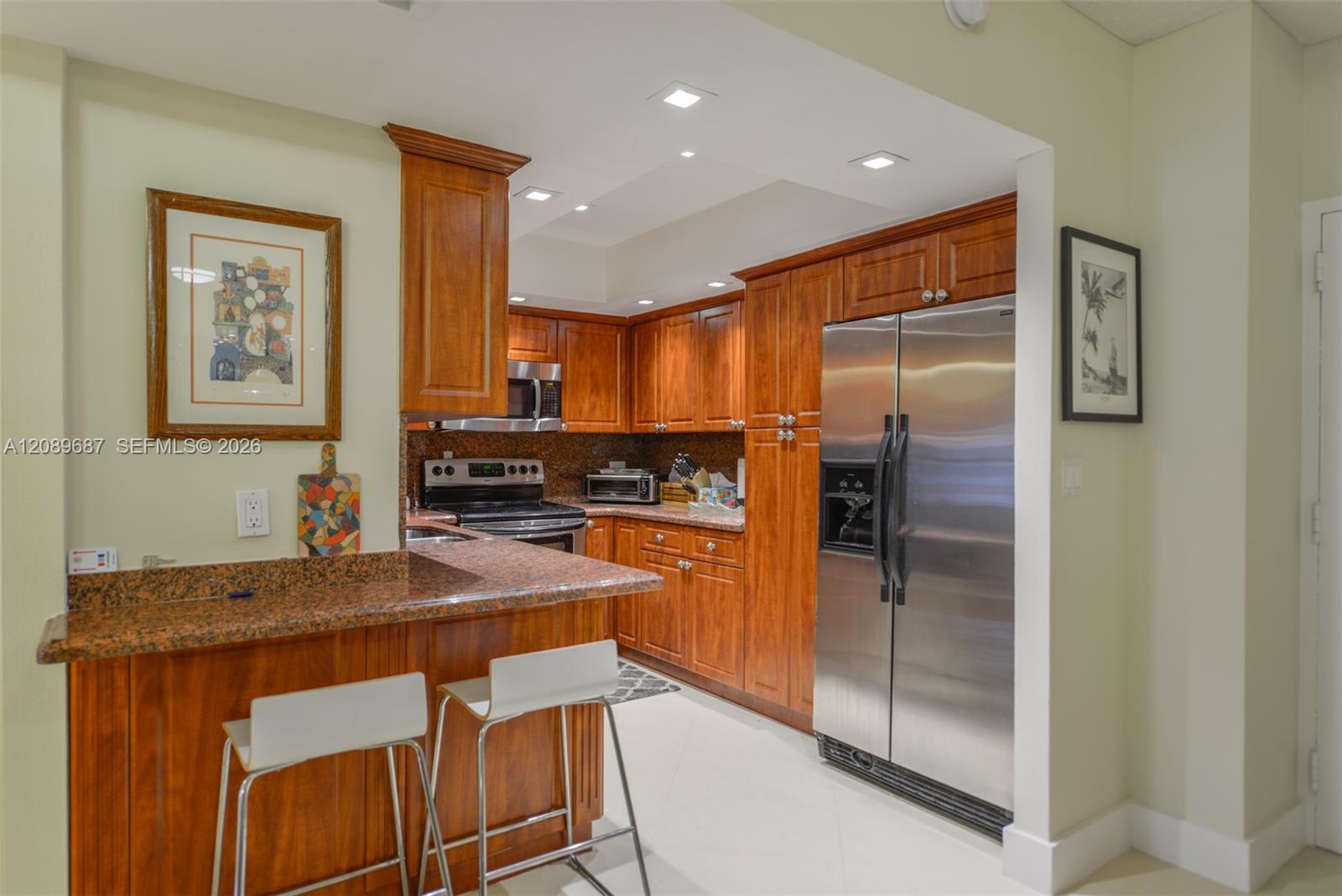 See details 5A 1 / 2 870 sq. ft. $ 2026-09-15 0 Photo