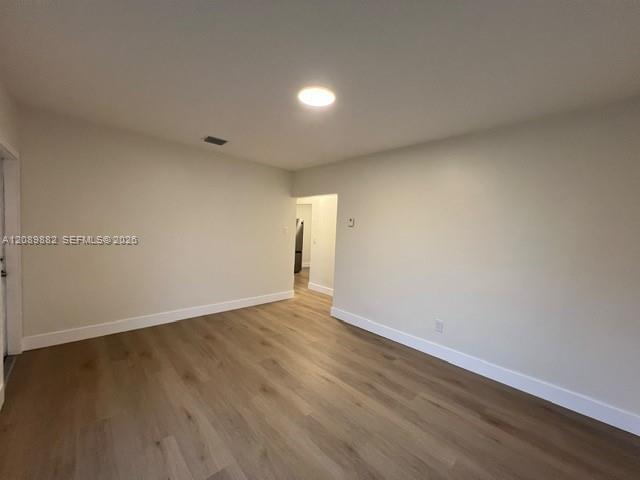 Ver detalles / 1400 sq. ft. $ 2026-09-15 0 foto