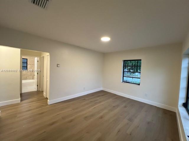Ver detalles / 1400 sq. ft. $ 2026-09-15 0 foto