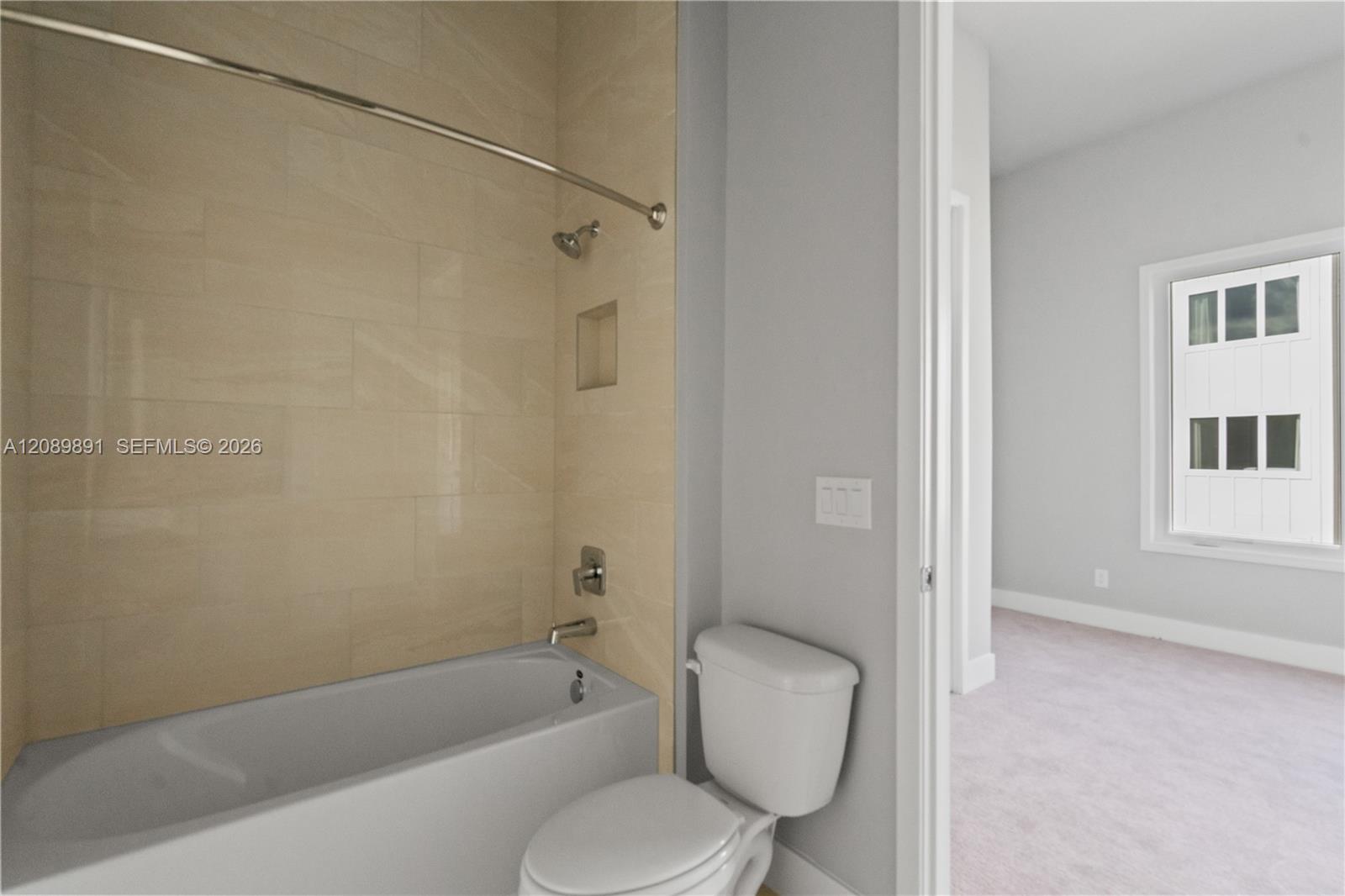 7770 5 / 5 1726 sq. ft. $ 2026-09-15 0 foto