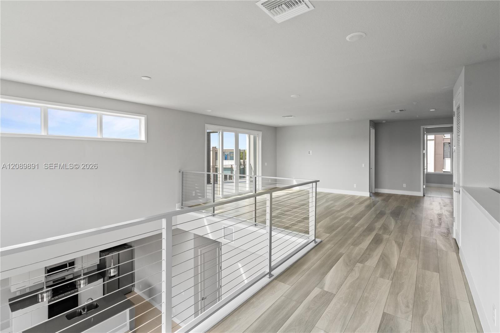 7770 5 / 5 1726 sq. ft. $ 2026-09-15 0 foto