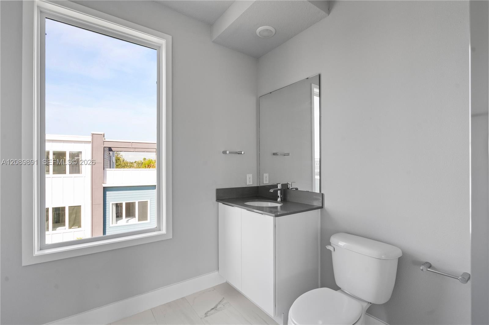 7770 5 / 5 1726 sq. ft. $ 2026-09-15 0 foto