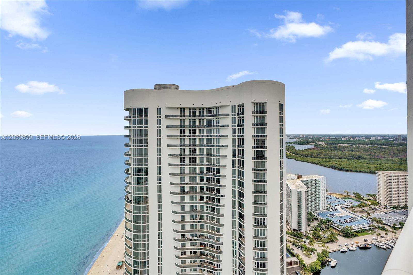 4102 3 / 4 1979 sq. ft. $ 2026-09-15 0 Photo