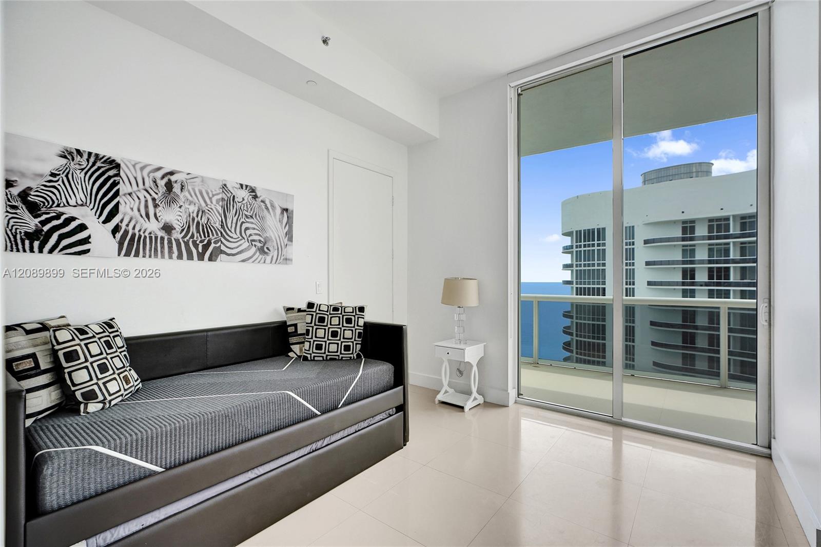 4102 3 / 4 1979 sq. ft. $ 2026-09-15 0 Photo
