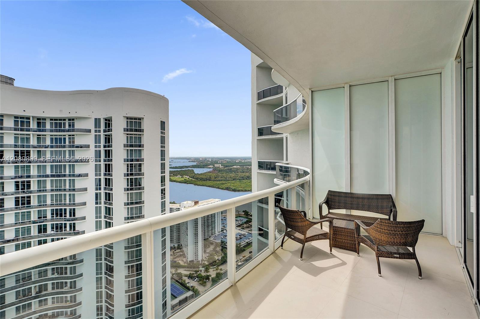4102 3 / 4 1979 sq. ft. $ 2026-09-15 0 Photo