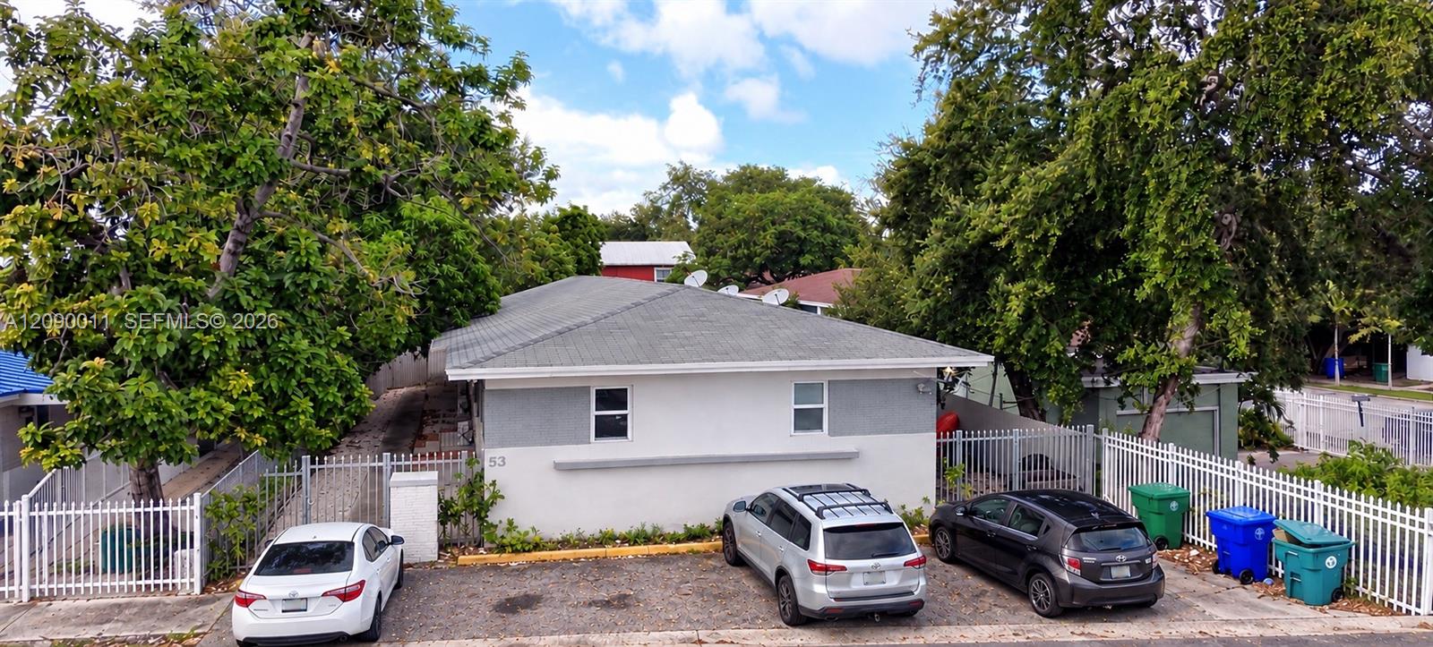 Ver detalles / 2486 sq. ft. $ 2026-09-15 0 foto