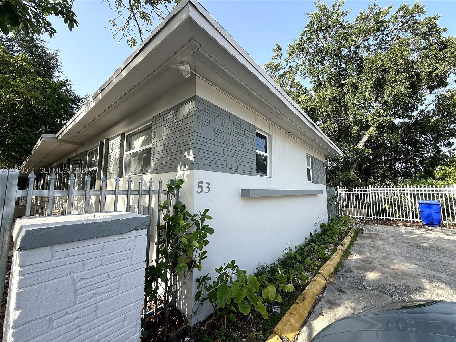 Ver detalles / 2486 sq. ft. $ 2026-09-15 0 foto