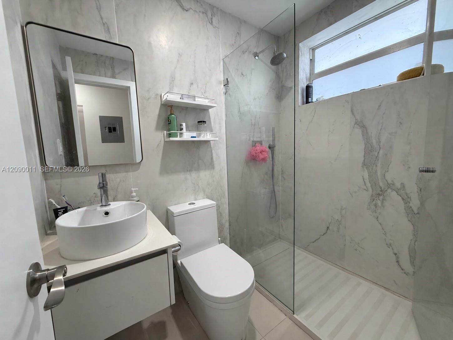 Ver detalles / 2486 sq. ft. $ 2026-09-15 0 foto