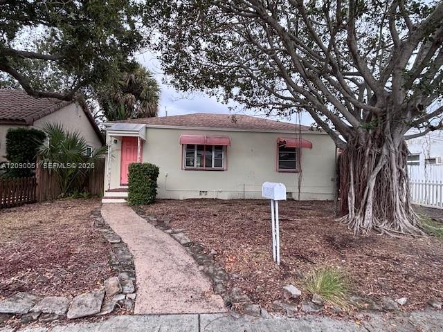 Ver detalles 1822 2 / 2 1035 sq. ft. $ 2026-09-16 0 foto
