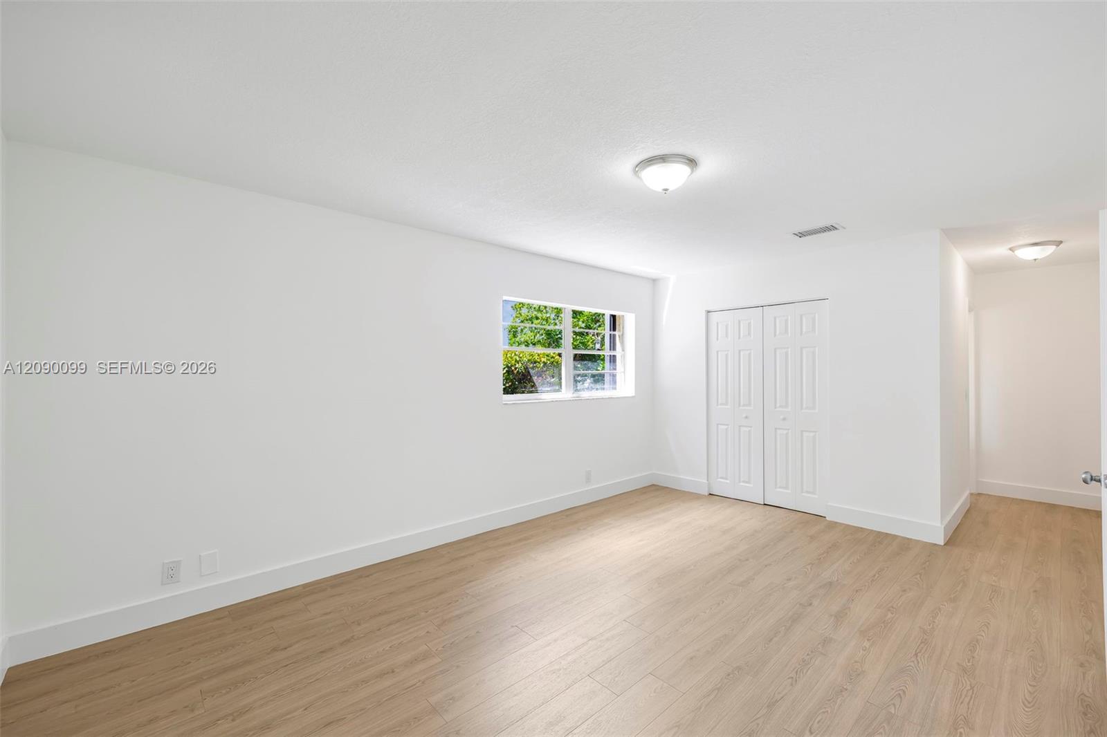 Ver detalles / 2034 sq. ft. $ 2026-09-16 0 foto