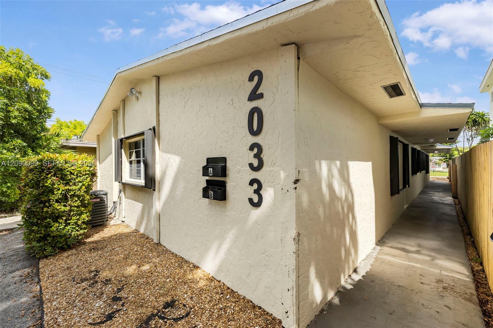 Ver detalles / 2034 sq. ft. $ 2026-09-16 0 foto