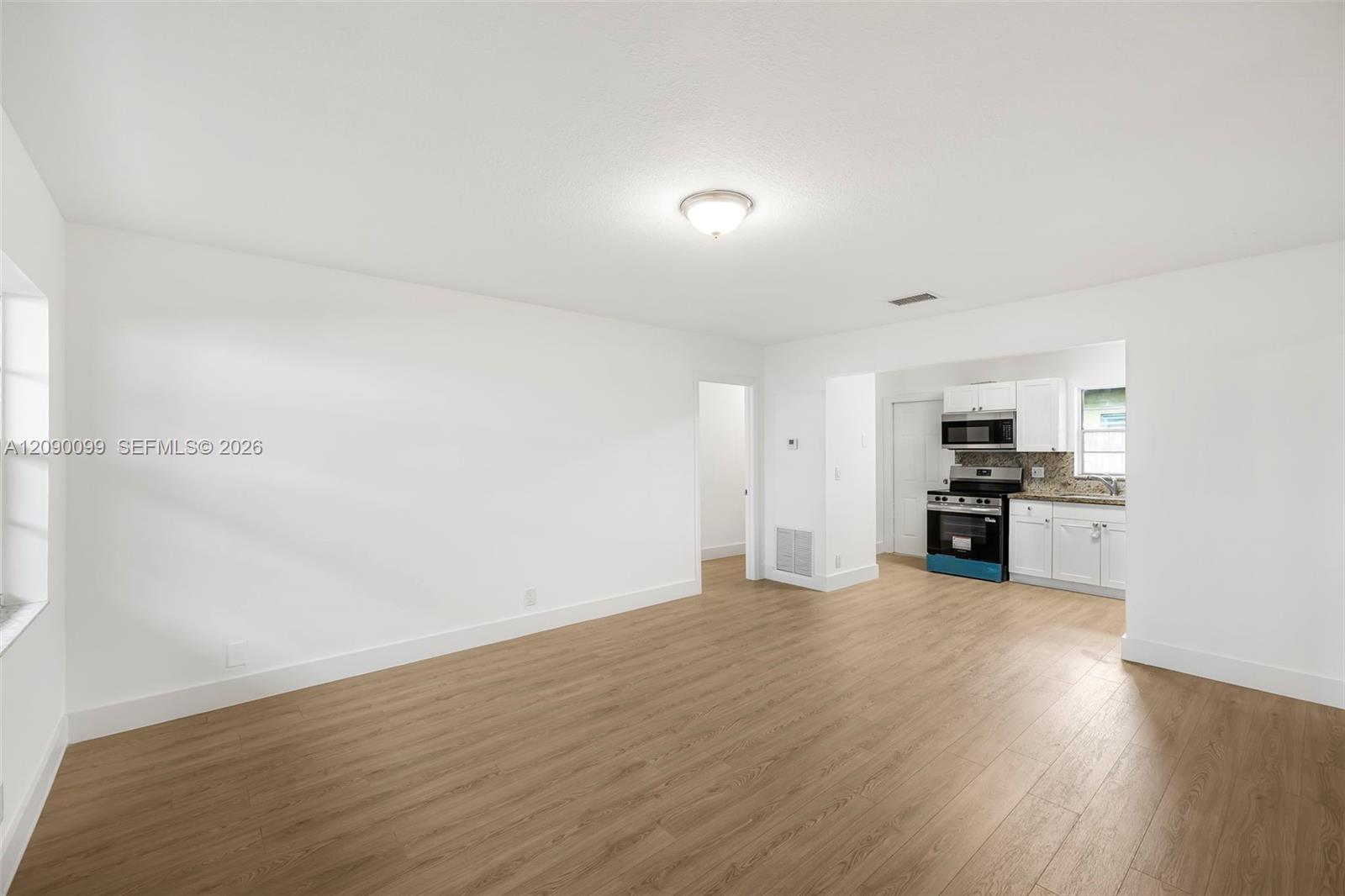 Ver detalles / 2034 sq. ft. $ 2026-09-16 0 foto