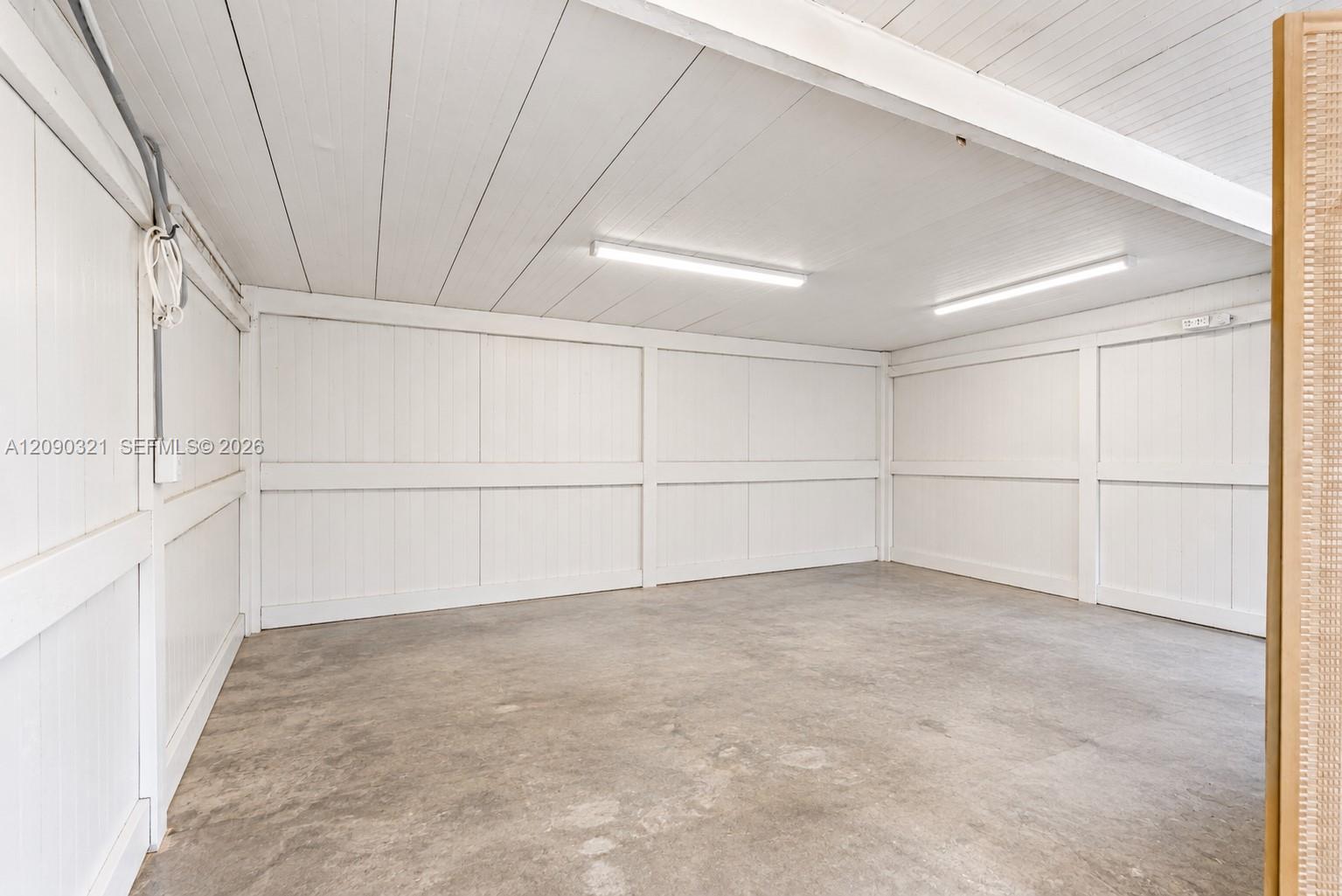   /  2458 sq. ft. $ 2026-09-16 0 foto