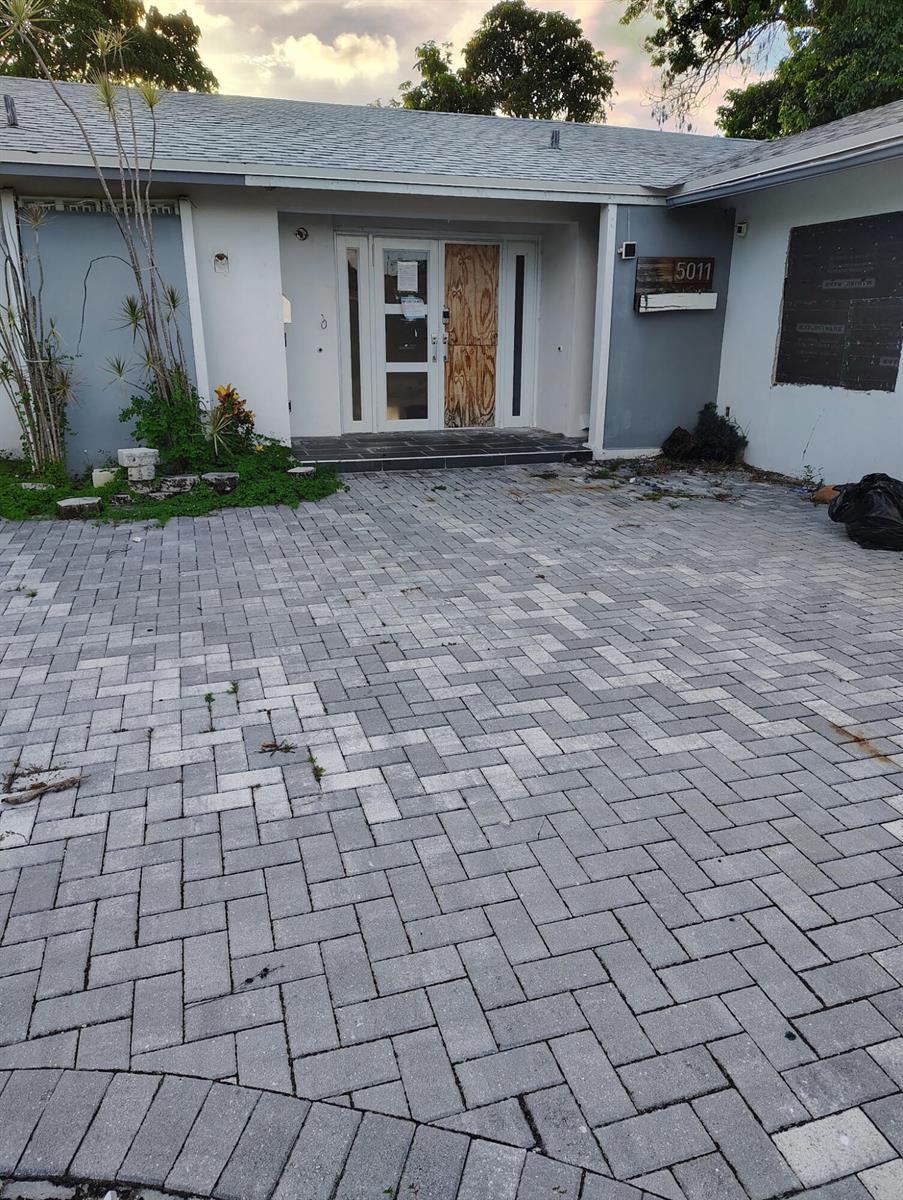 5011 3 / 2 1698 sq. ft. $ 2026-09-17 0 Photo