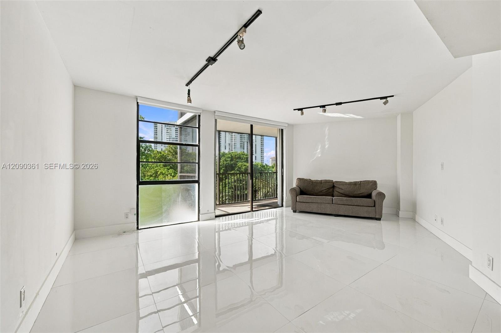 Photo 3 of Country Club Dr