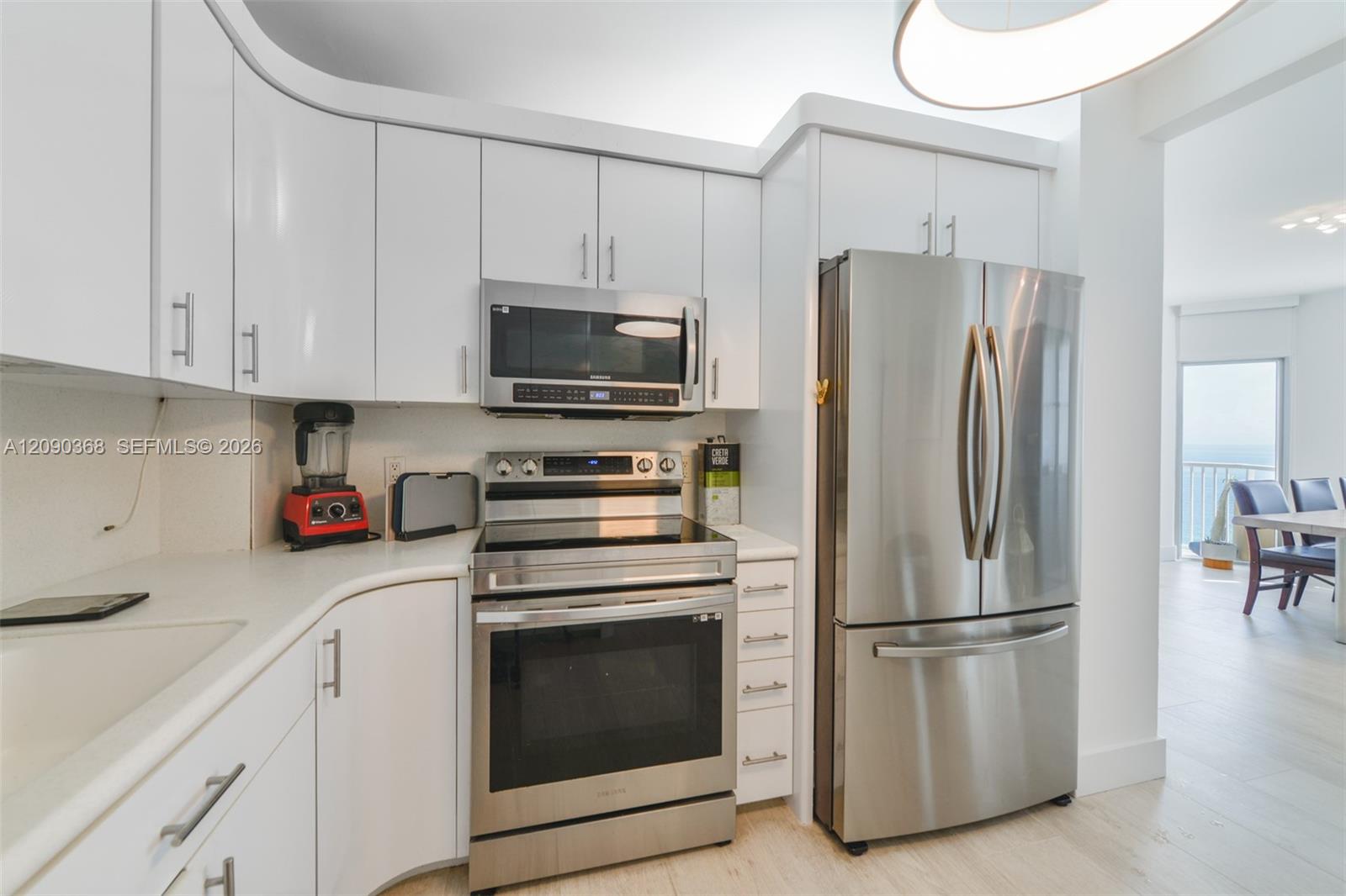See details 11P 2 / 2 1380 sq. ft. $ 2026-09-16 0 Photo
