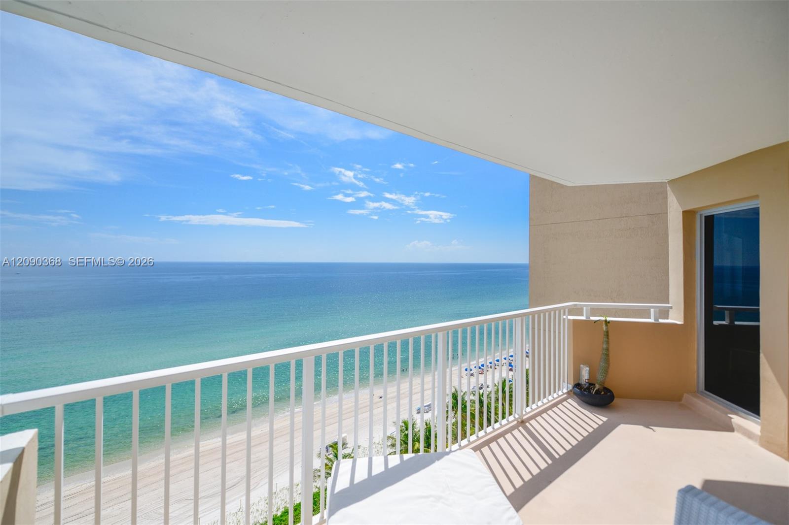 See details 11P 2 / 2 1380 sq. ft. $ 2026-09-16 0 Photo