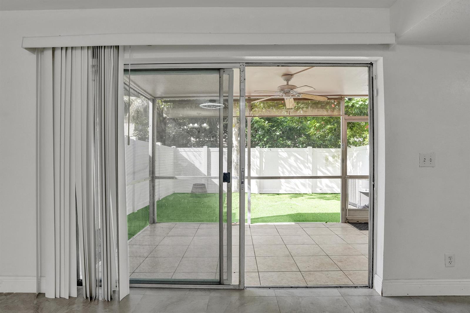 Ver detalles 8091 3 / 1400 sq. ft. $ 2026-09-16 0 foto
