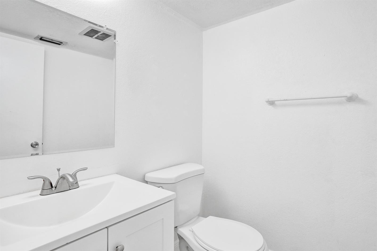 Ver detalles 8091 3 / 1400 sq. ft. $ 2026-09-16 0 foto