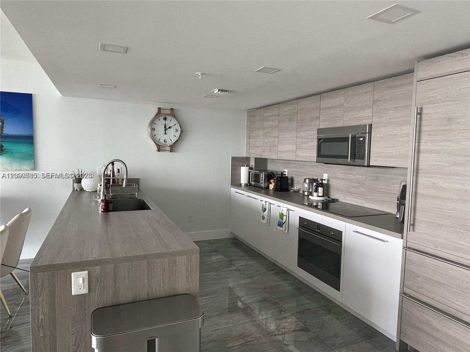 Photo 13 of Sunny Isles Blvd