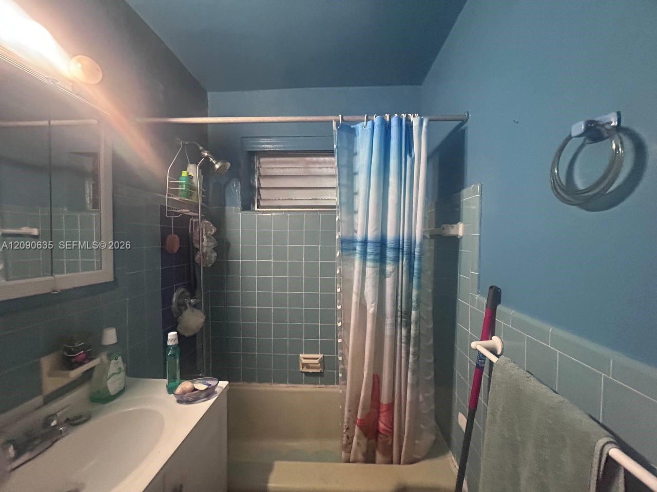 105 2 / 1 1150 sq. ft. $ 2026-09-16 0 foto